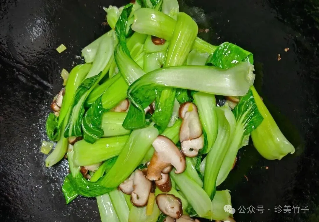 低脂又美味的香菇炒油菜