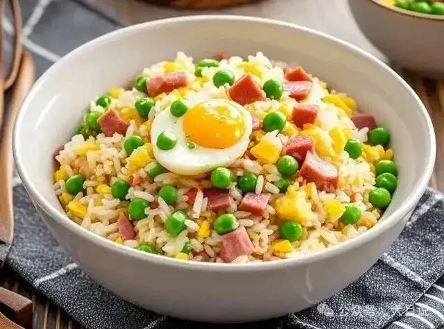 淮扬美食扬州炒饭