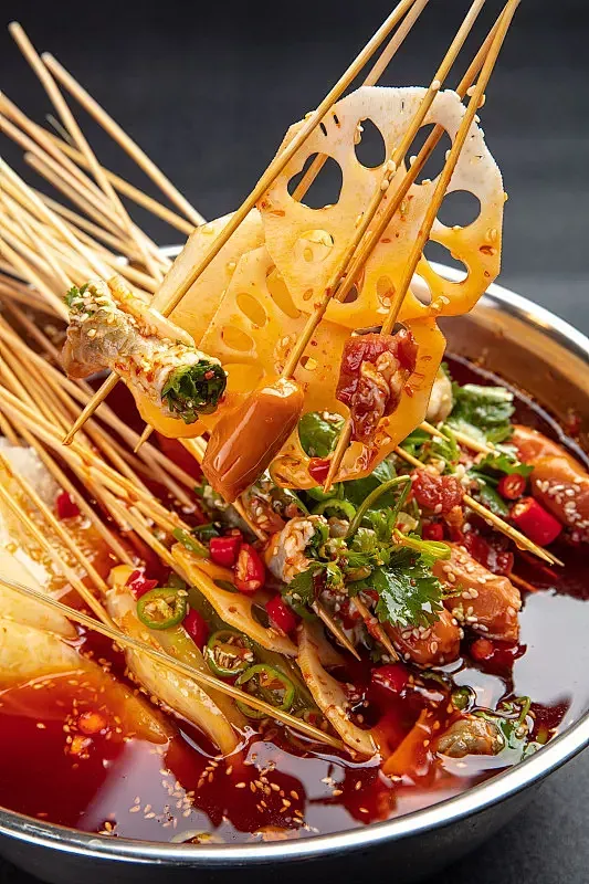 当餐商用爆款冷锅串串:摆摊开店全能型,一料日销千串!