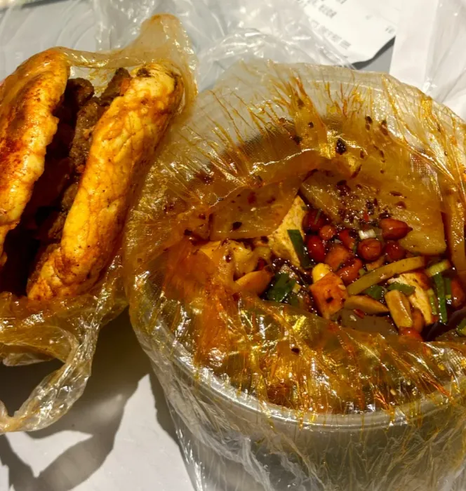 外卖后厨潜规则：如何用手机看清你的外卖安不安全？