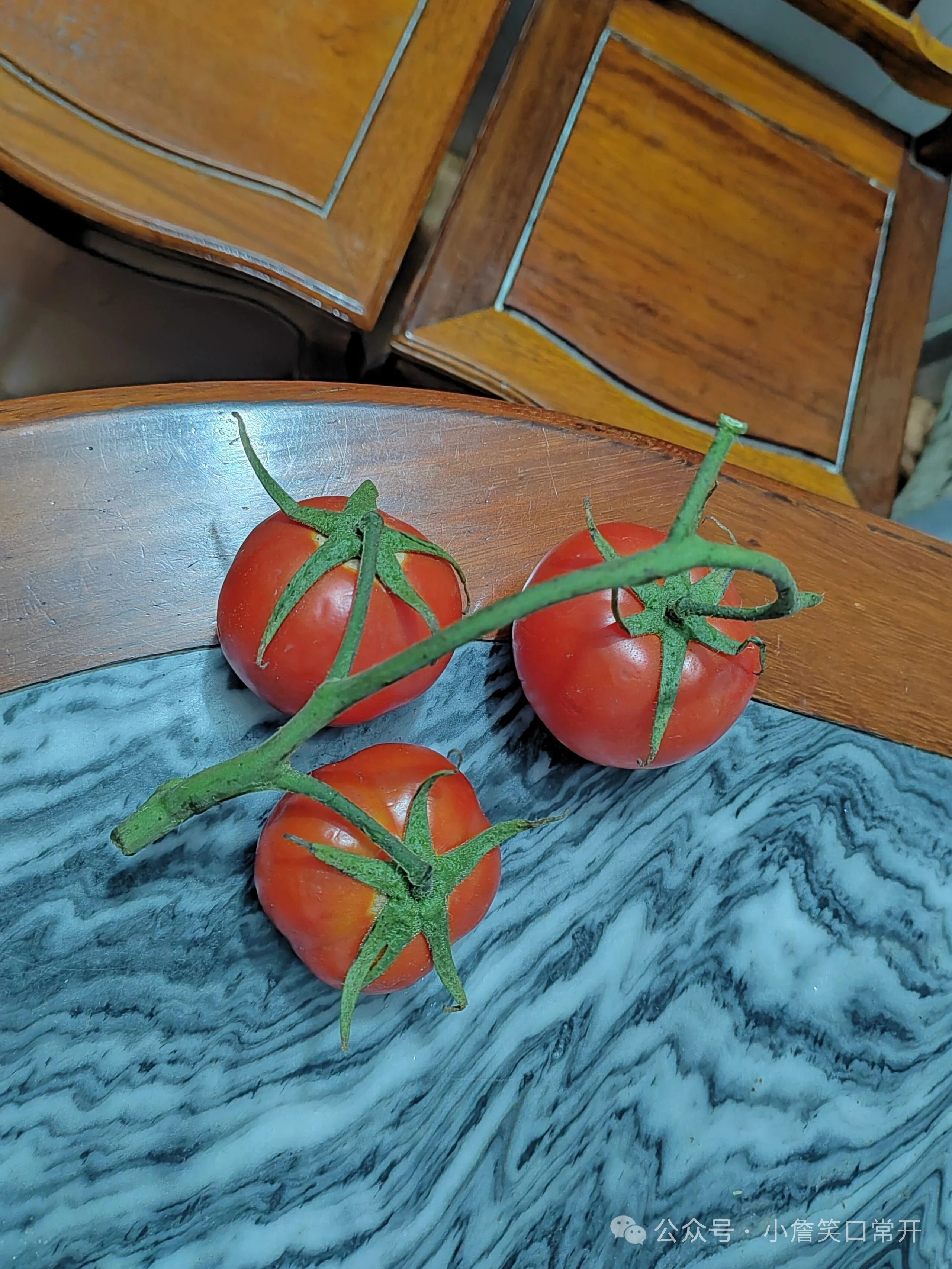 西红柿是营养密度很高的食材，常吃有好处