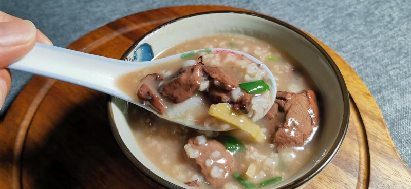 花都特色美食猪红粥