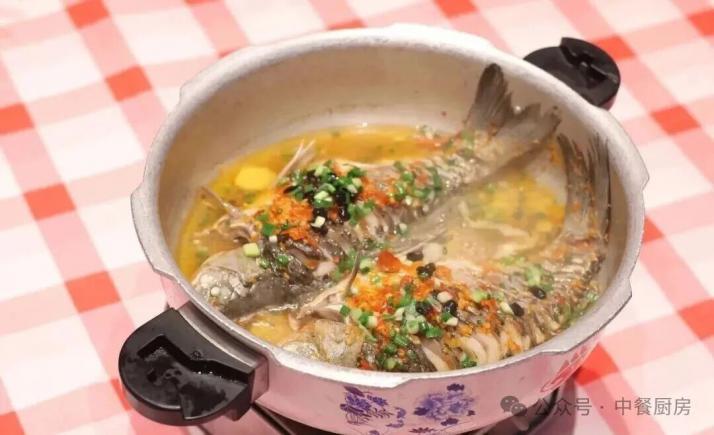 当餐酒楼旺销口味菜，回头客的秘密清单