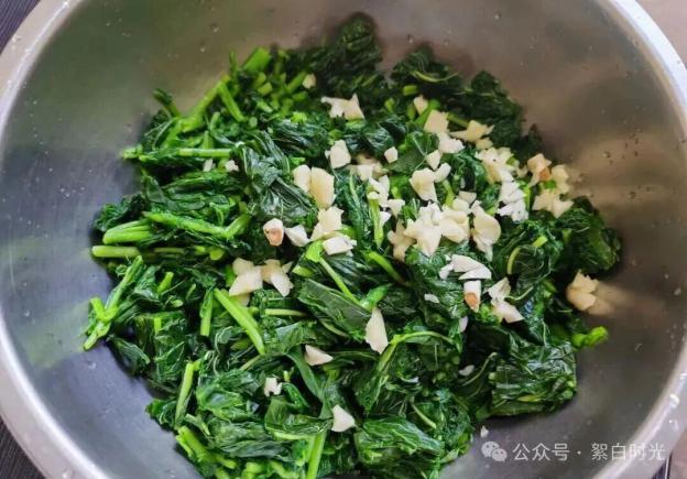 夏日不可错过的美食，凉拌野苋菜！