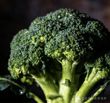 高血压的人，一定要少做这3件事（附科学饮食建议）