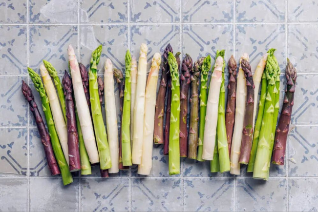 品质超群 紫色有机芦笋 生吃脆甜 富含氨基酸 令人赞不绝口