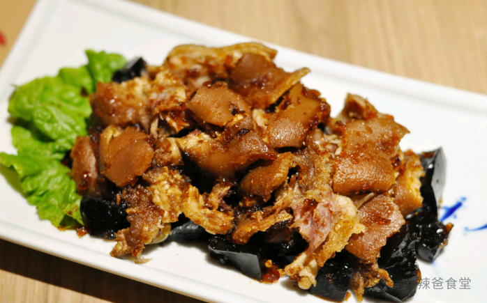 到青岛旅游？青岛美食全攻略！十一种地方特色美食，请收藏好！