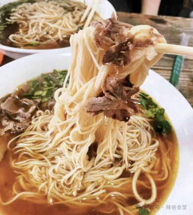 到青岛旅游？青岛美食全攻略！十一种地方特色美食，请收藏好！