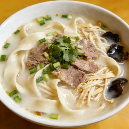 地方美食 | 河南篇 “汤中小游龙”——烩面