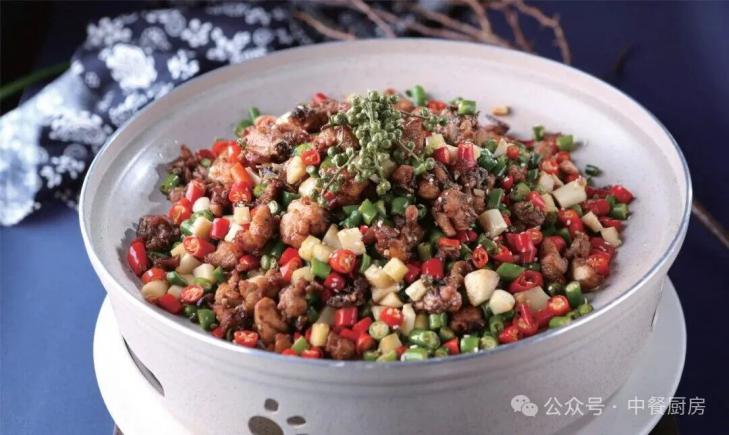 当餐酒楼热卖菜，人气爆棚
