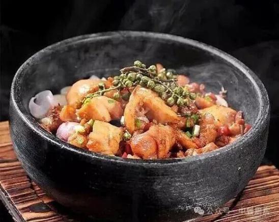 当餐酒楼招牌菜，浓郁地道
