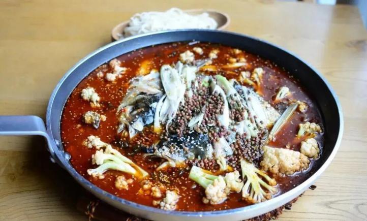 当餐酒楼旺销菜，酥嫩适口